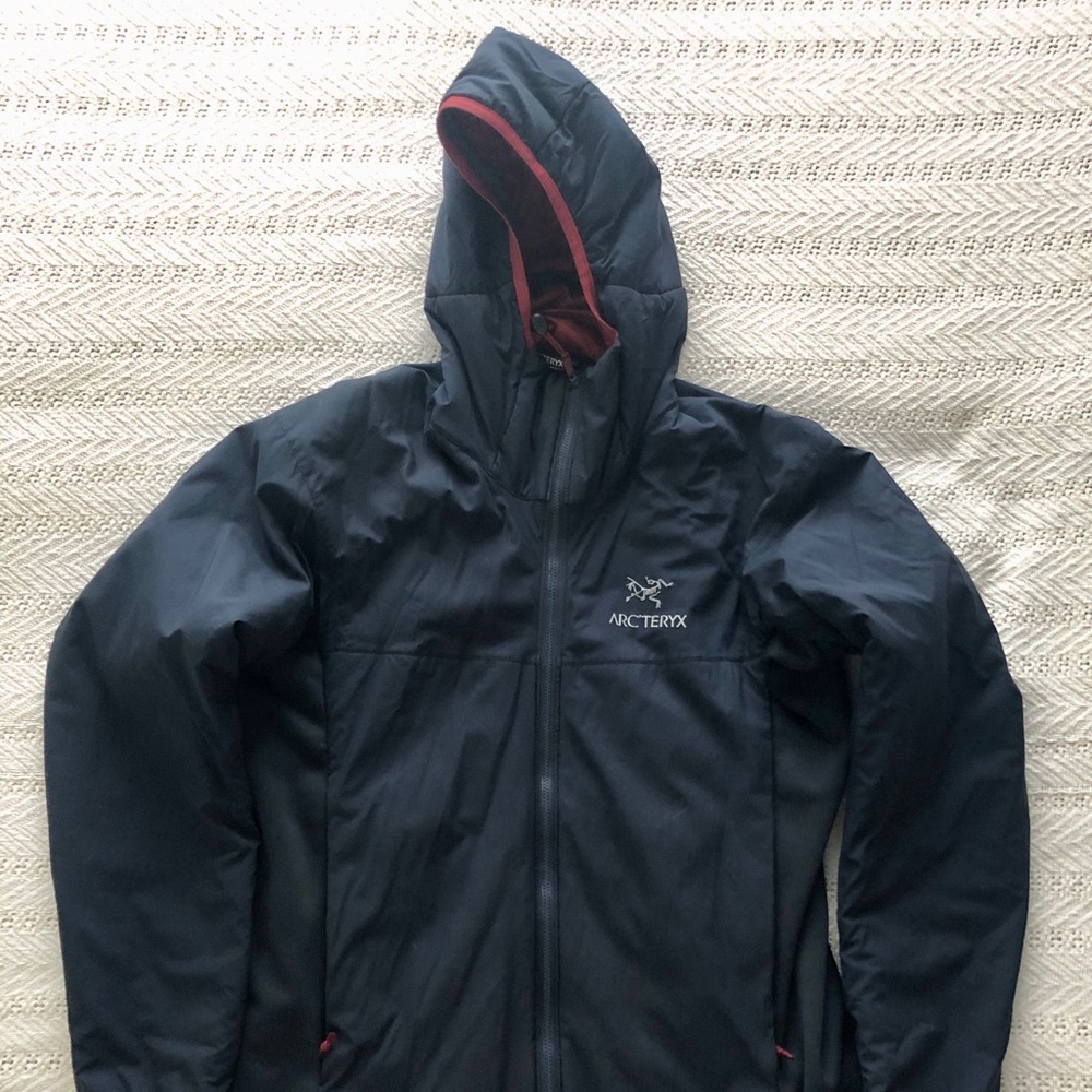 Arc’teryx Atom LT Hoody ⭐️⭐️⭐️⭐️⭐️